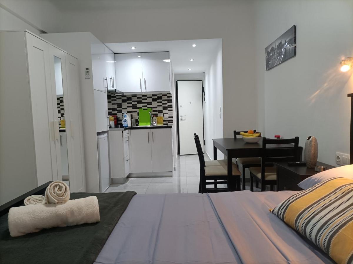 City Adventures Apartment Atena Exterior foto